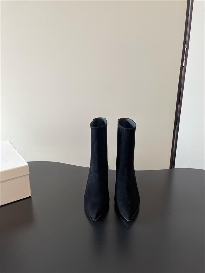 20251128172734429 390